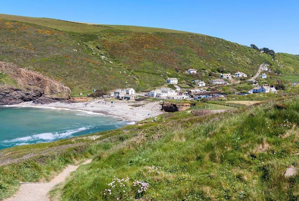 Kallowen Cottage At Crackington Haven, Near Bude And Boscastle, Cornwall Exterior foto